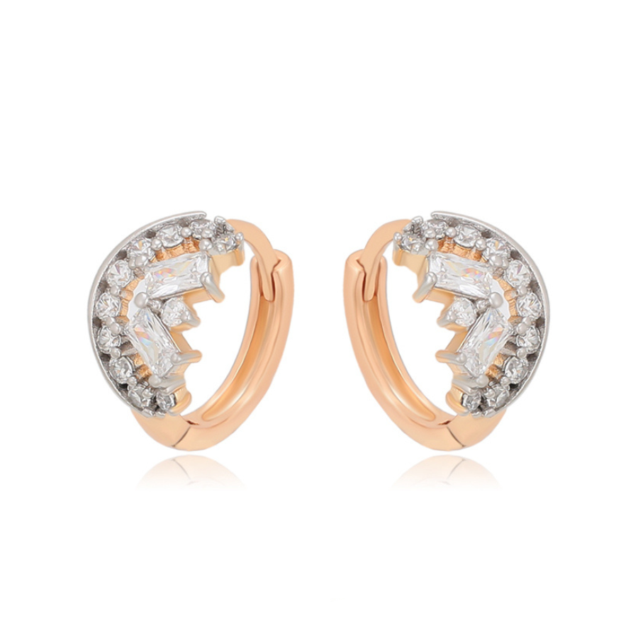 NEW Chloe Huggie Earrings - 18 k warm gold