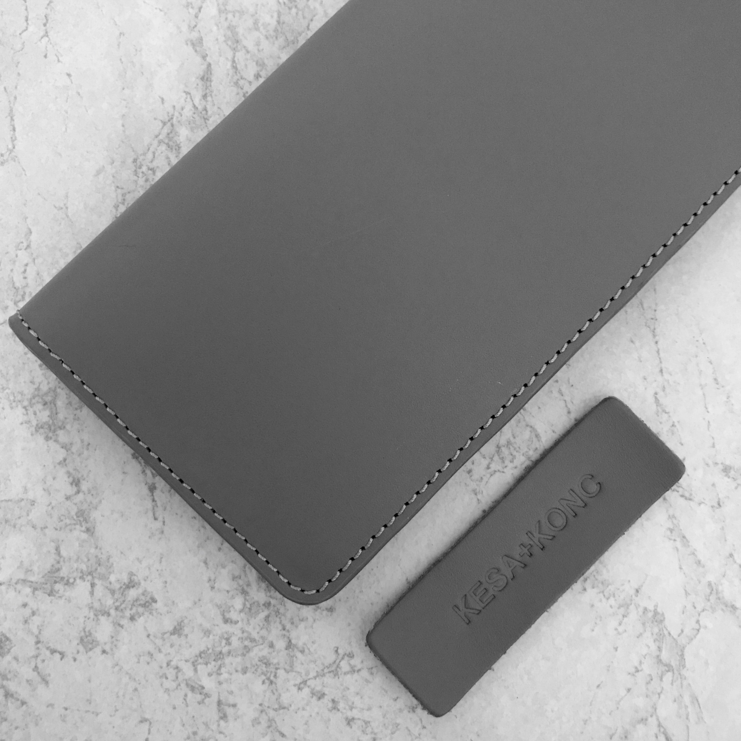 Leather Card Wallet - Classic Luna Grey