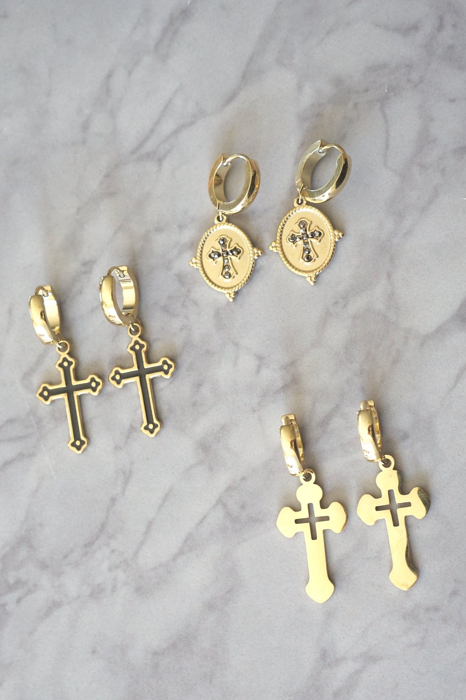 Mia Round Gold 18k plated Earrings