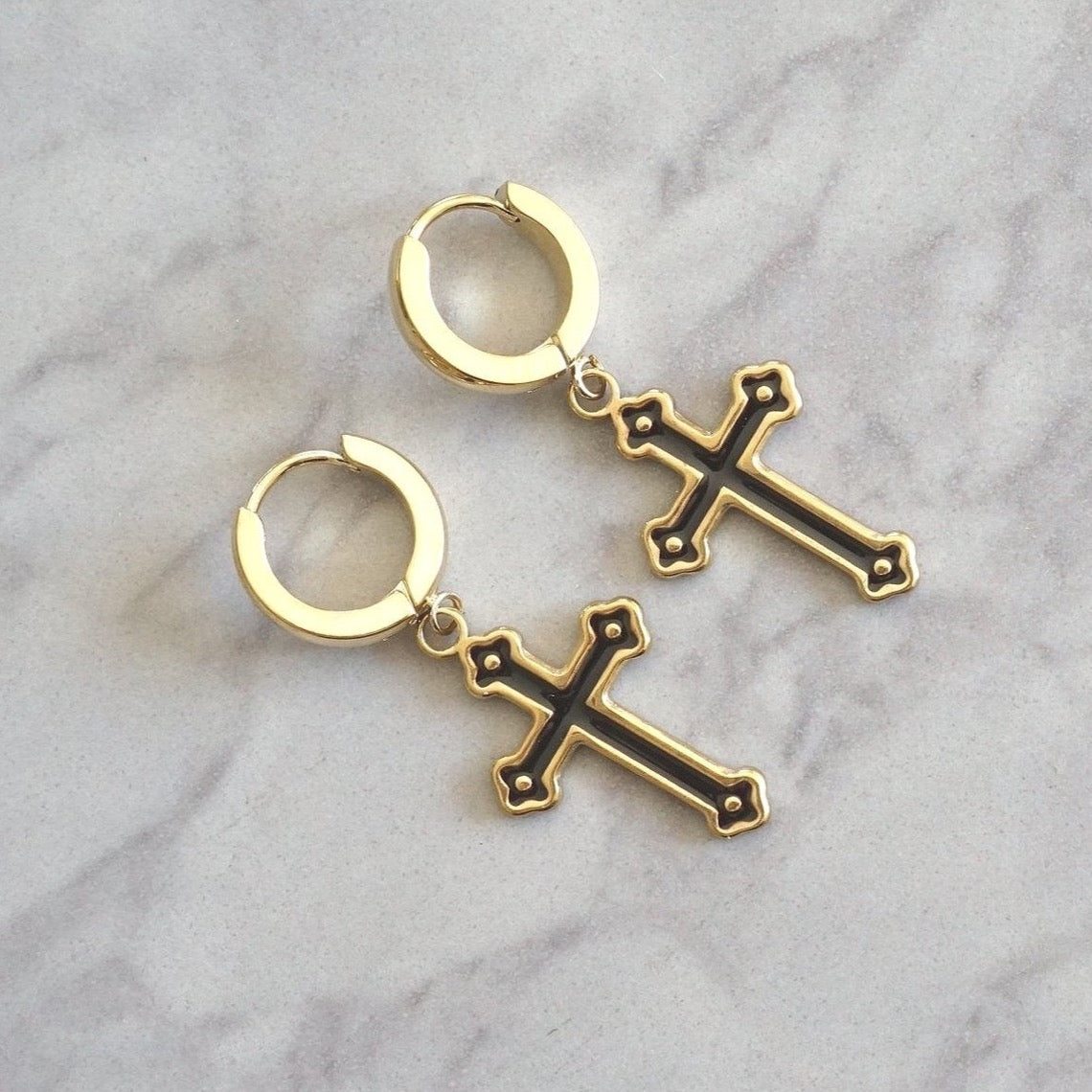 Nila Black Cross 18 k Gold plated Earrings