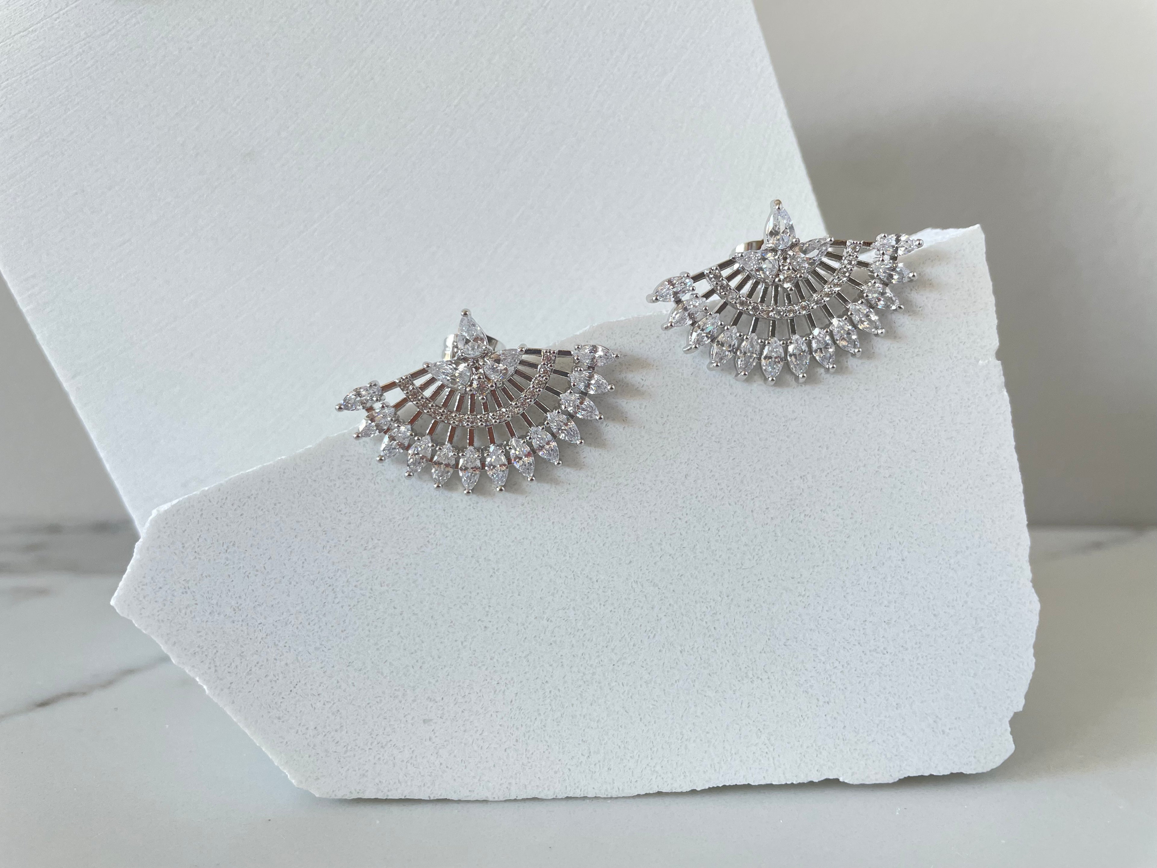 Paloma Flair earrings - Platinum plated