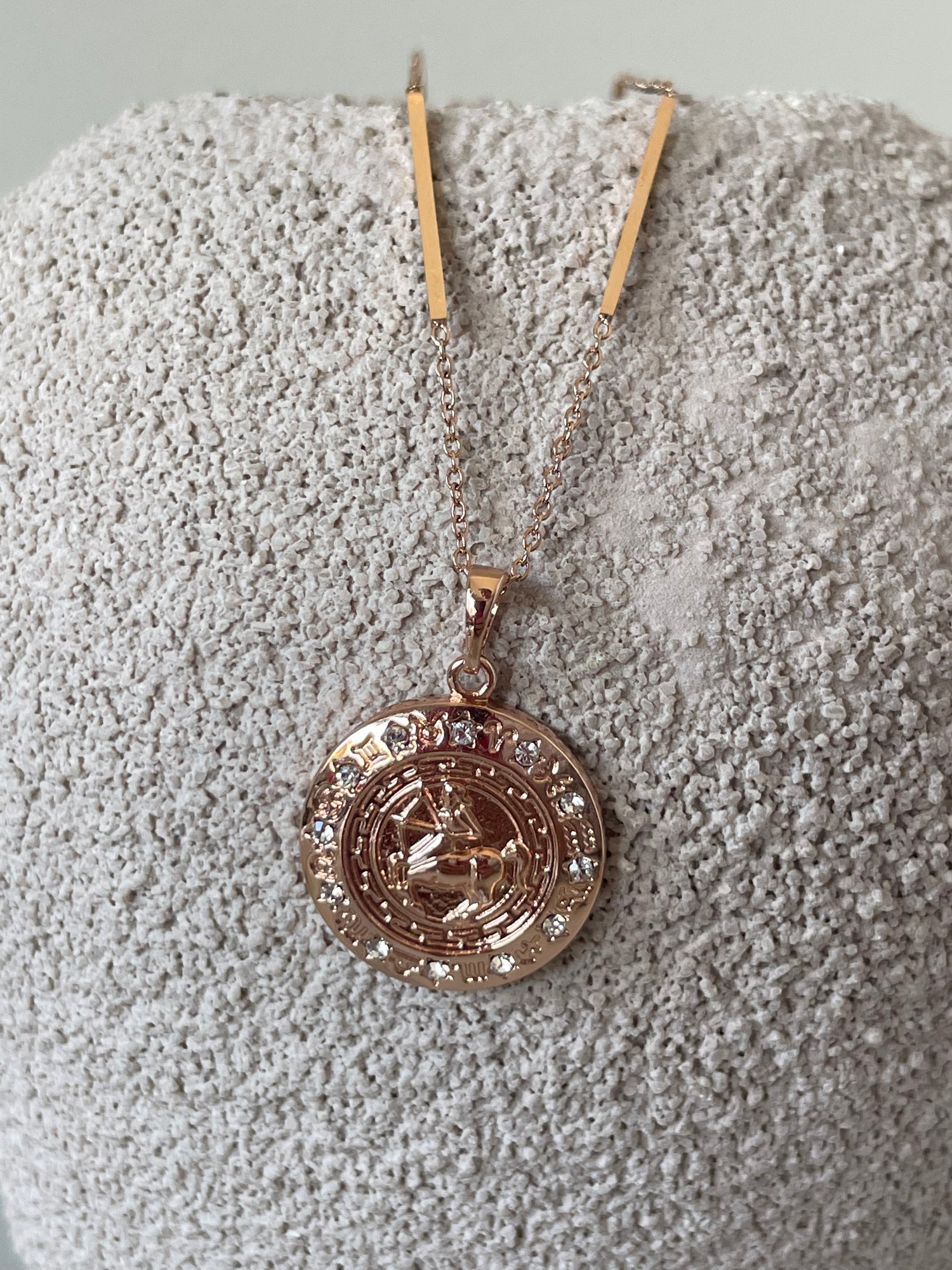 NEW Eliana pendant and necklace - Rose gold plated