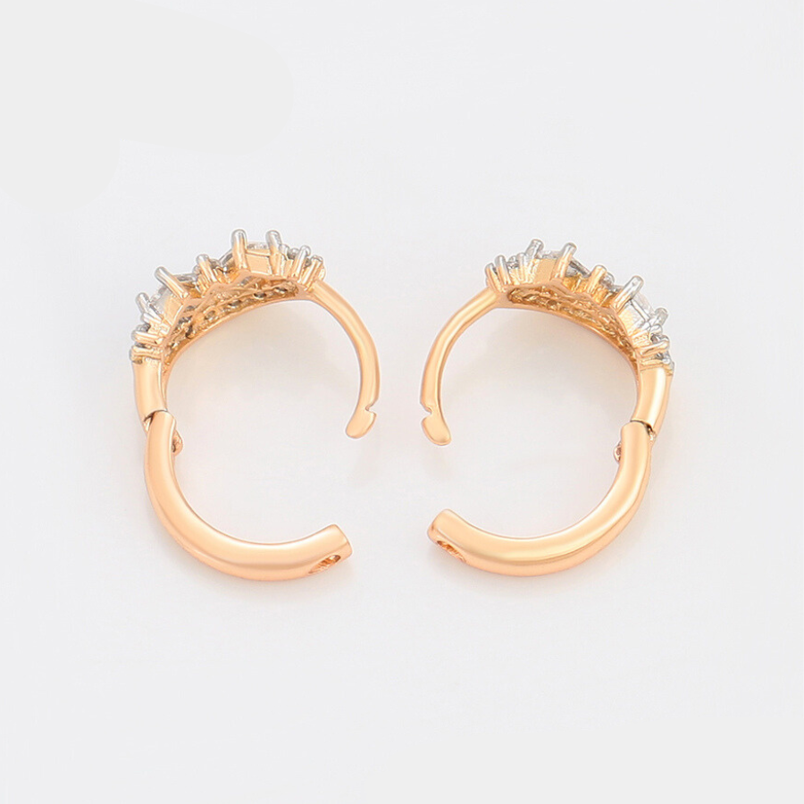 NEW Chloe Huggie Earrings - 18 k warm gold