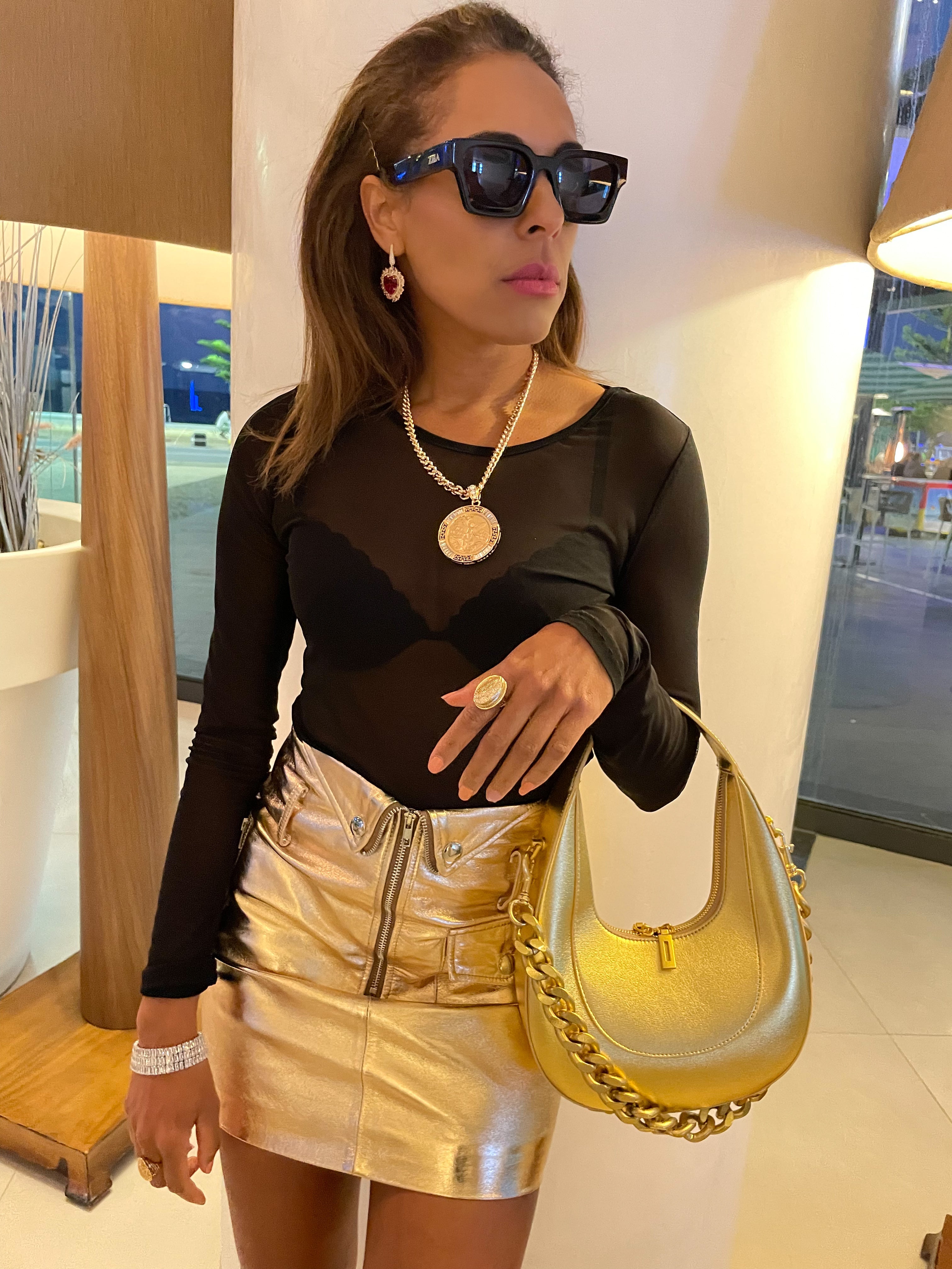 Keona Medallion Necklace and Pendant - 18 k warm gold