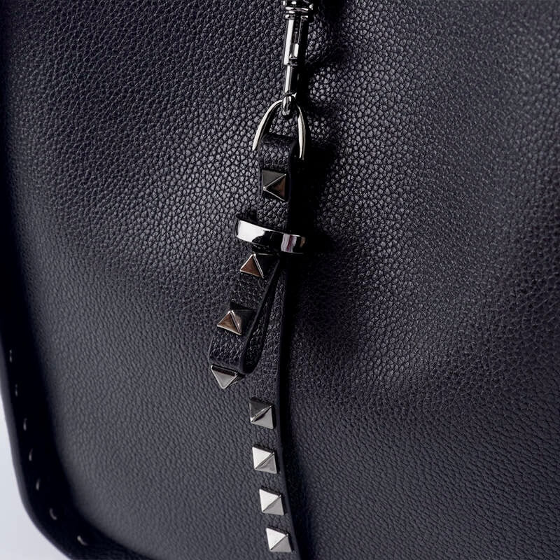 Studded leather bucket bag - Inka Gunmetal
