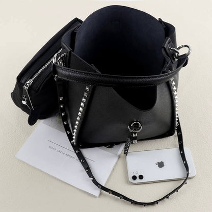 Studded leather bucket bag - Inka Gunmetal