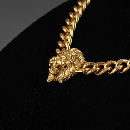 Leo Love 18k plated necklace